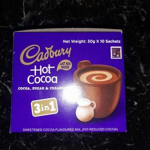 Cadbury Hot Cocoa Powder ( 3 in 1 - Cocoa , Sugar, Creamer ) 10 Sachets x 30g